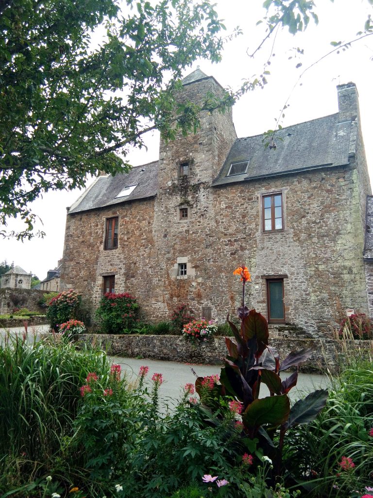 Abbaye Lehon vue globale Dinan