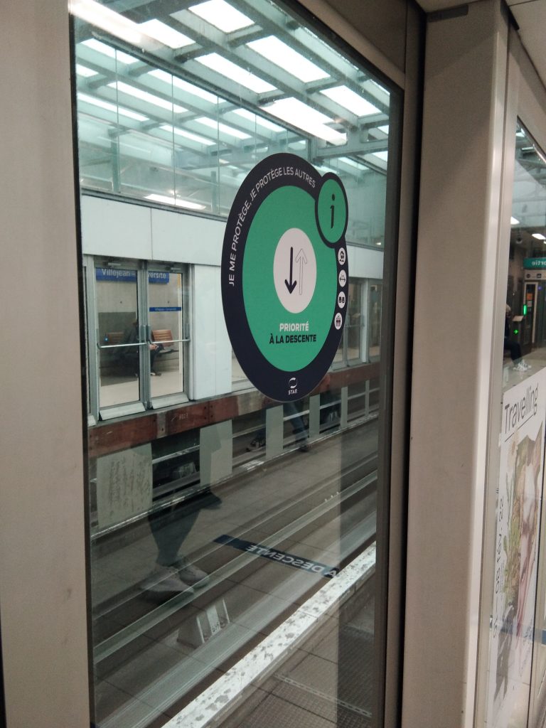 Vitre métro de Rennes