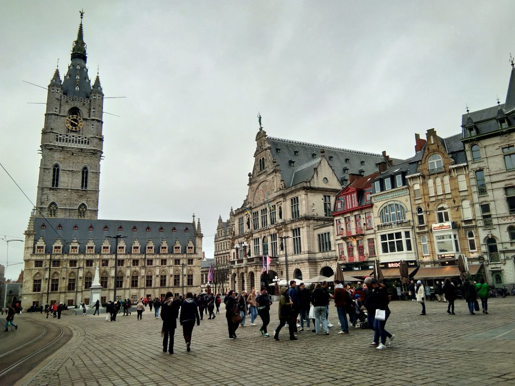 Place de la cathédrale Saint Bavon- Belgique